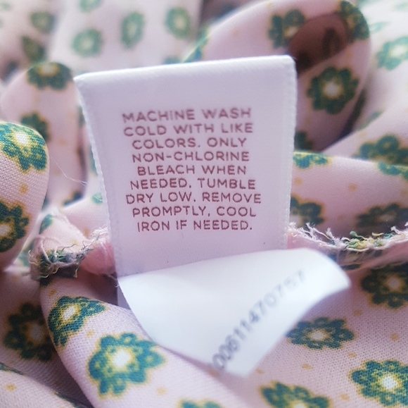 LAUREN CONRAD Tan & Green Pleated Collar Semi-Sheer Floral Blouse - Picture 7 of 9